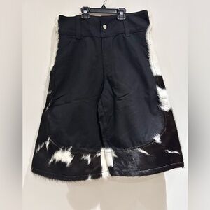 Brand New Esprit Escalier 100% cowhide demon shorts- Sixe 32. New without tags